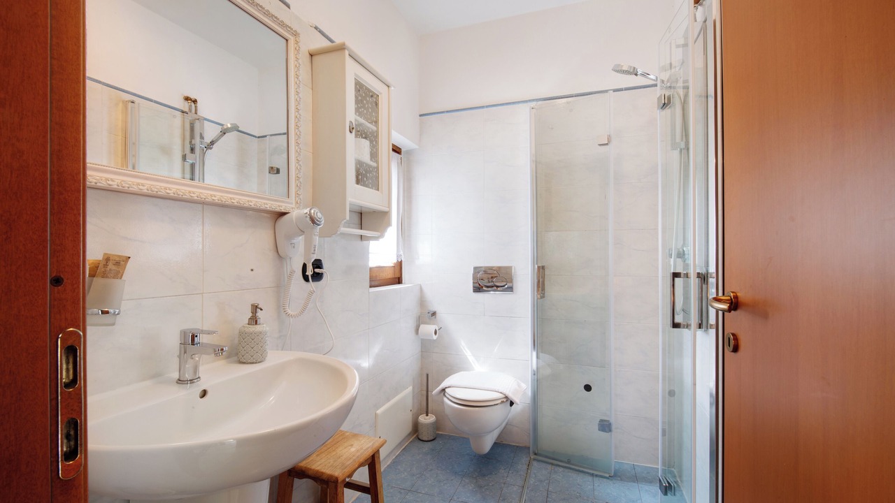 Photo of Bathroom in Dosso del Liro