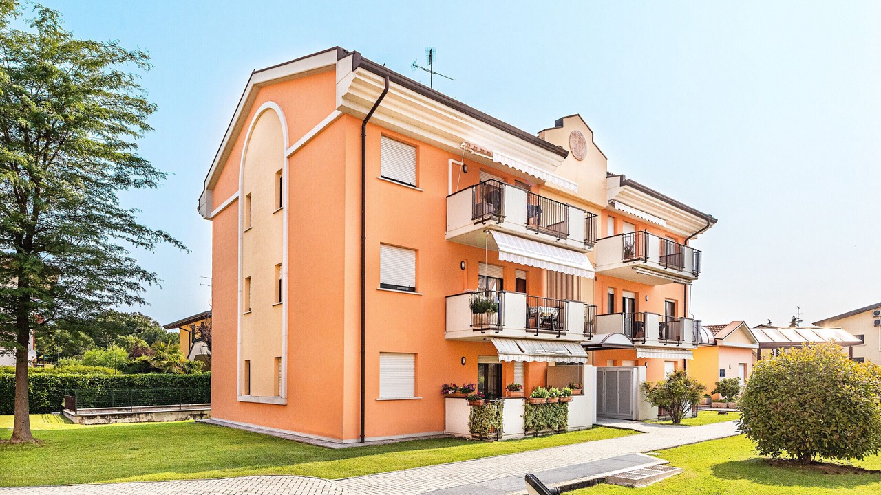 Photo of Outdoor in Lugana