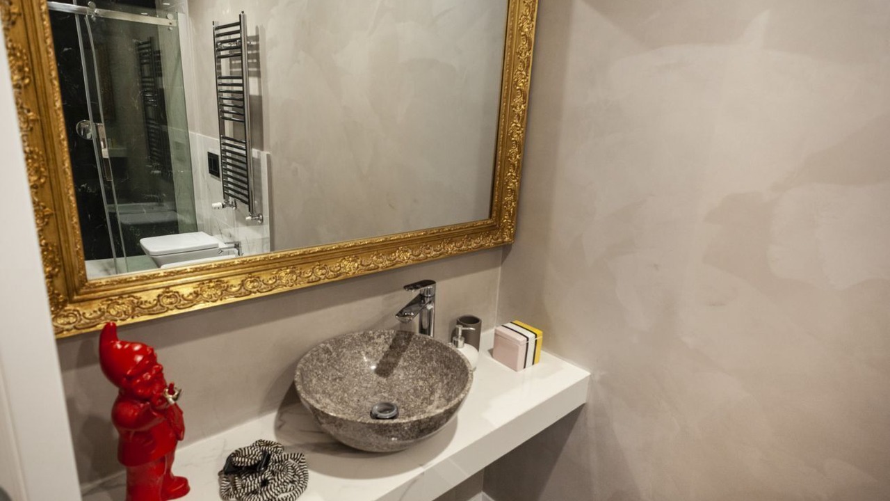 Photo of Bathroom in Chinatown