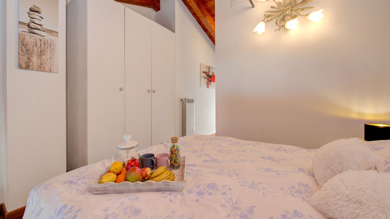 Photo of Bedroom in Puegnago del Garda