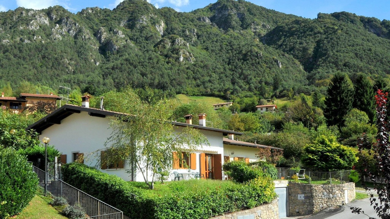 Photo of Outdoor in Crone