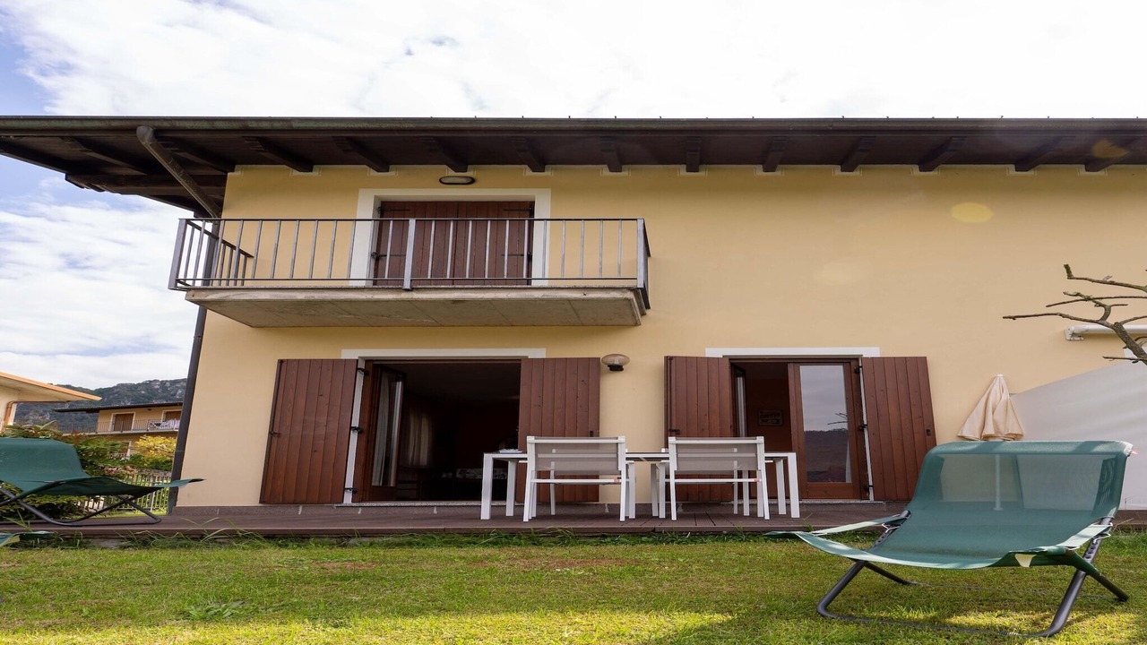 Photo of Outdoor in Crone