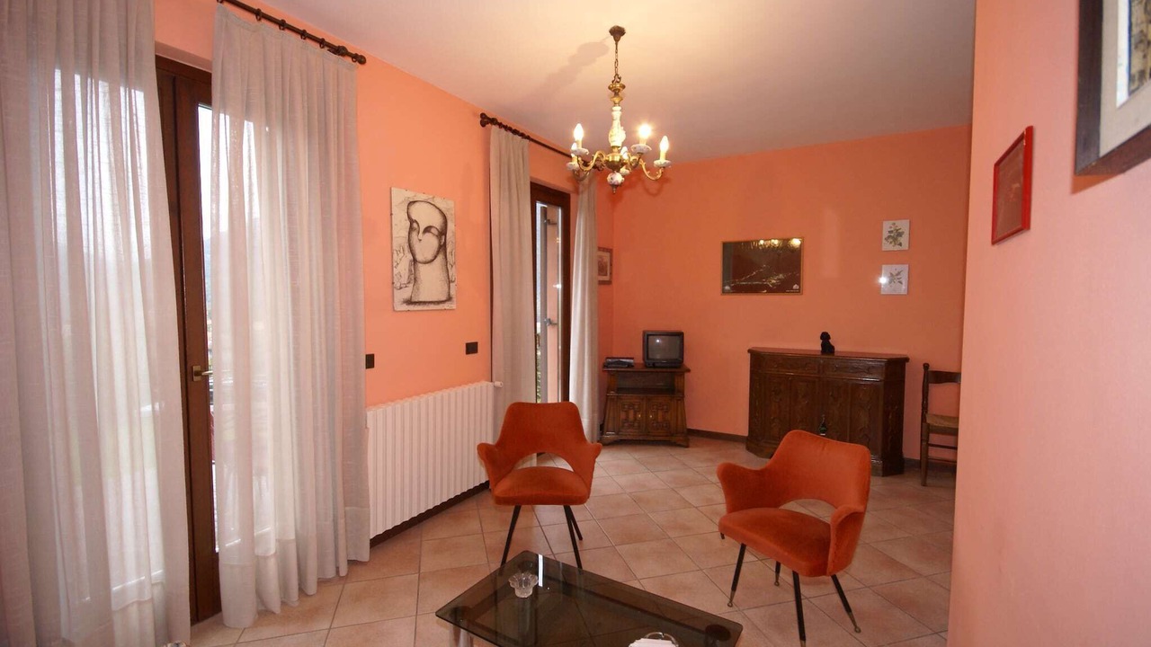 Photo of Livingroom in Crone