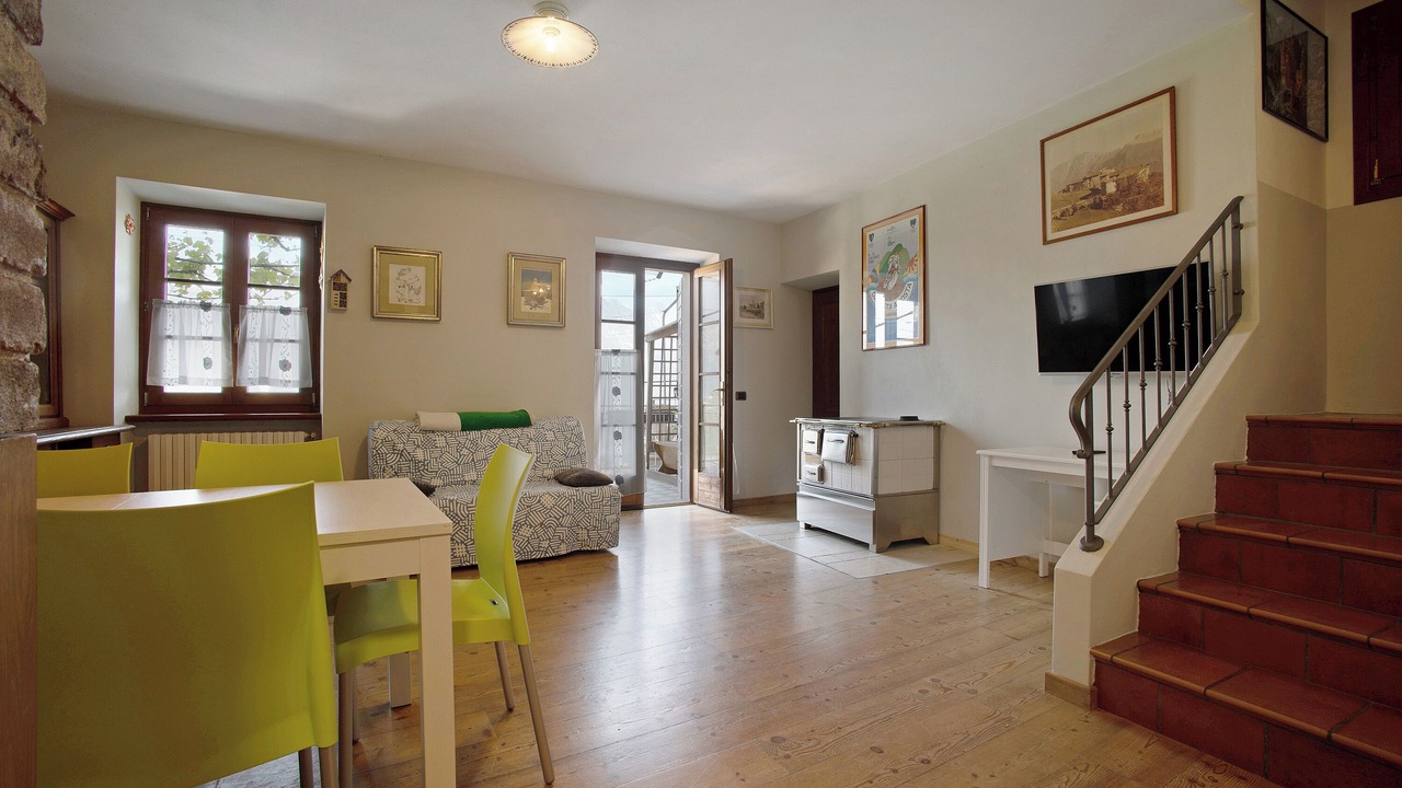 Photo of Livingroom in Tremosine