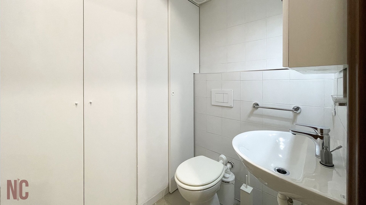 Photo of Bathroom in Chinatown