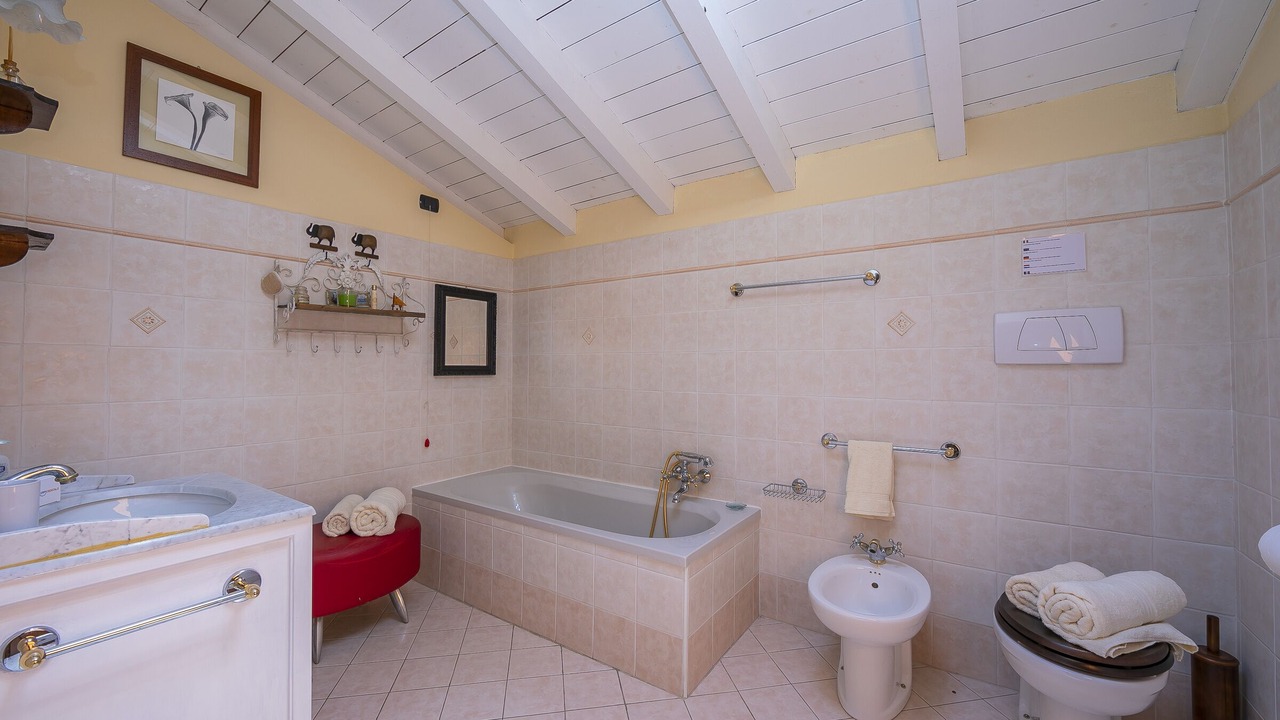 Photo of Bathroom in Cellina