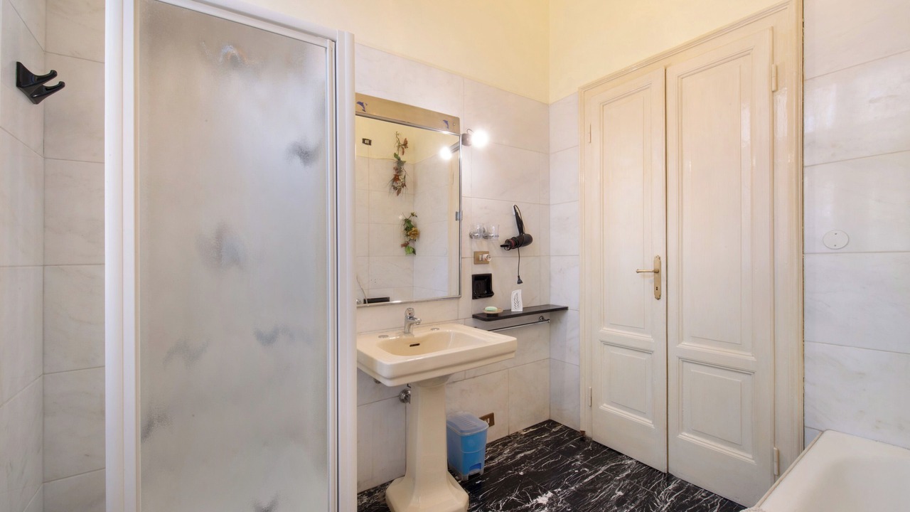 Photo of Bathroom in Brunate
