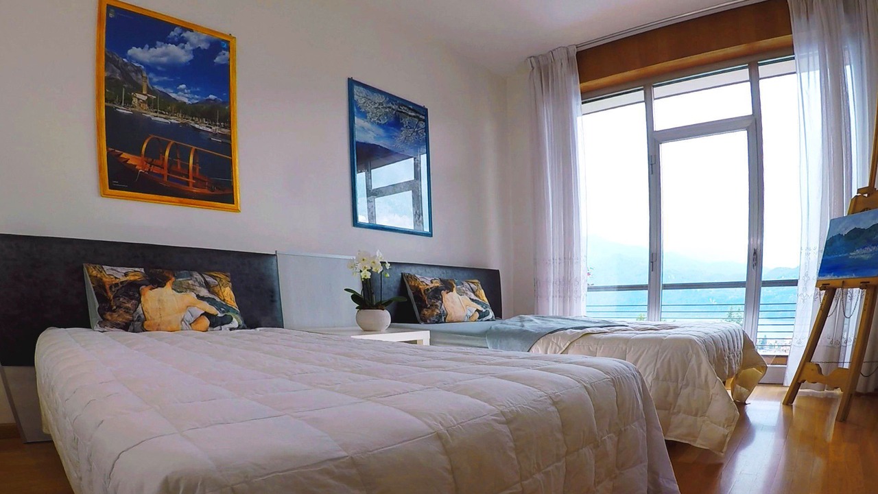 Photo of Bedroom in Mandello del Lario