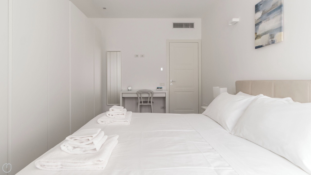 Photo of Bedroom in Magenta
