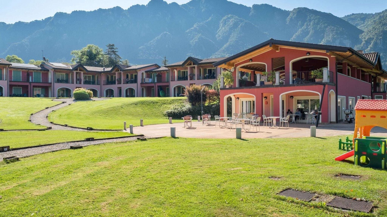 Photo of Outdoor in Crone