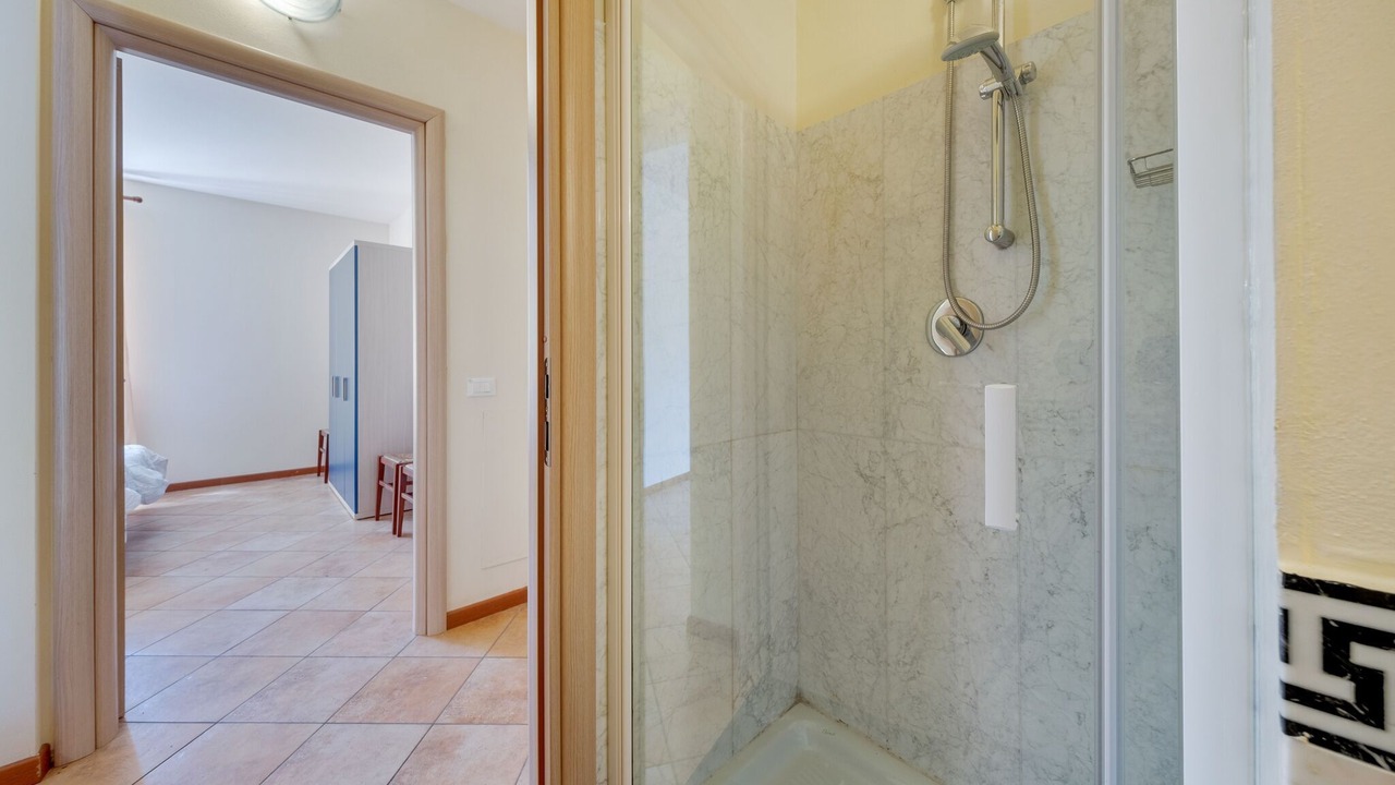 Photo of Bathroom in Crone