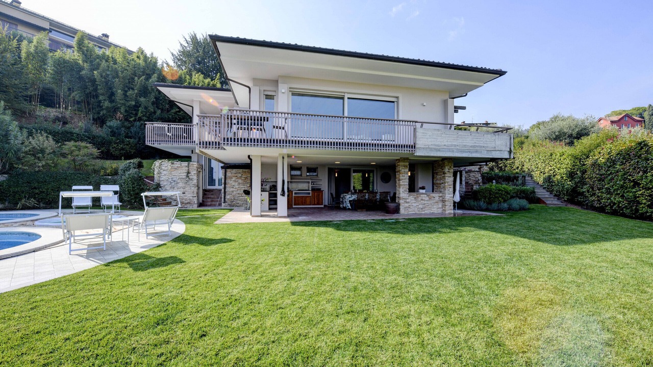 Photo of Others in Cunettone-villa