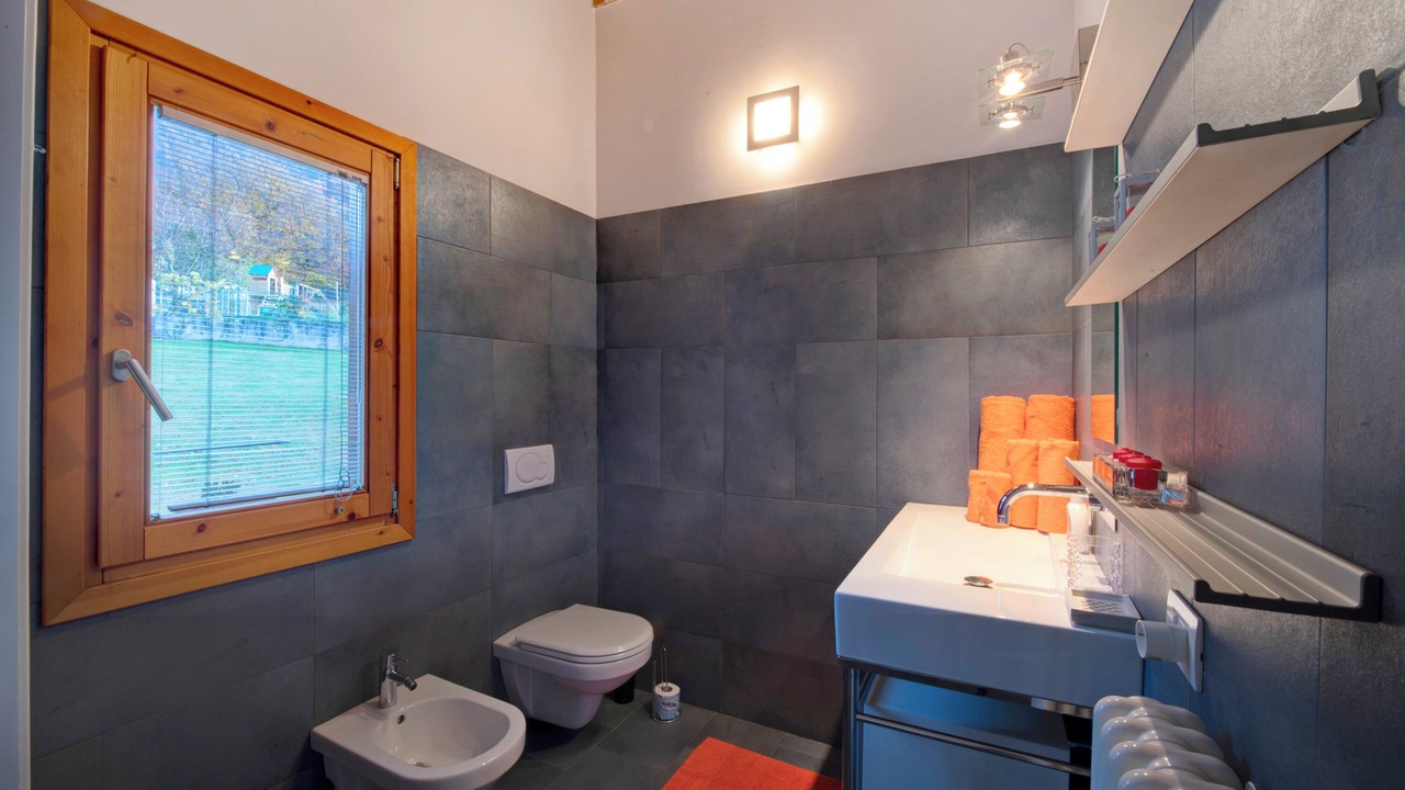Photo of Bathroom in Colico