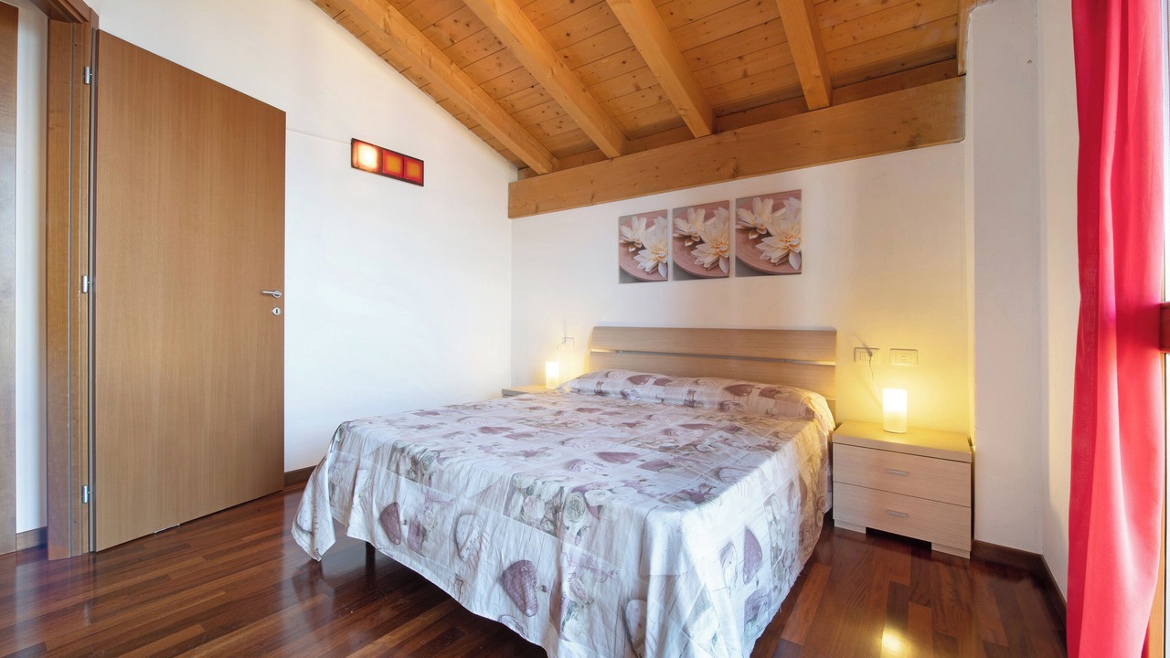 Photo of Bedroom in Regoledo