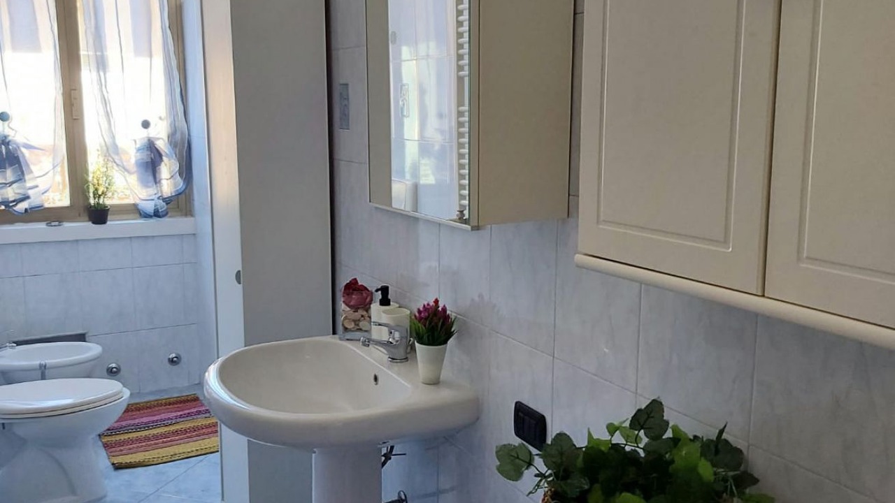 Photo of Bathroom in Rho