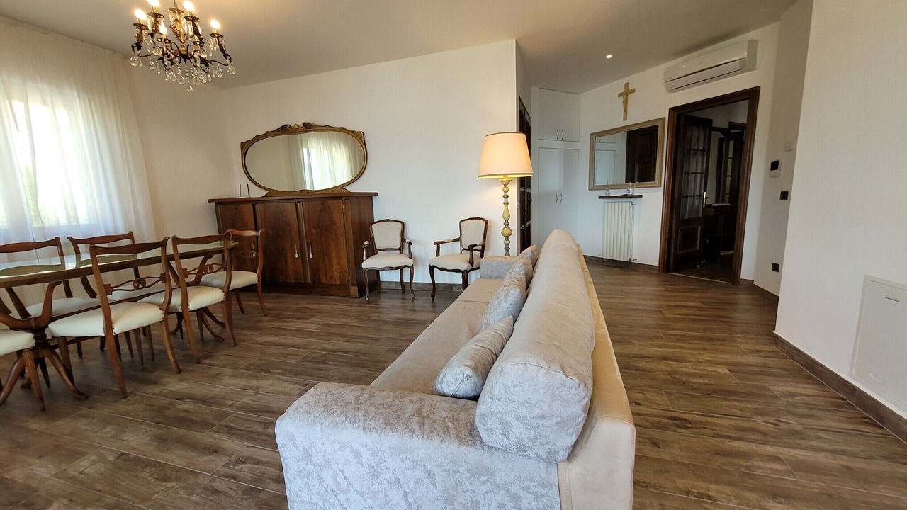 Photo of Livingroom in Costa Volpino
