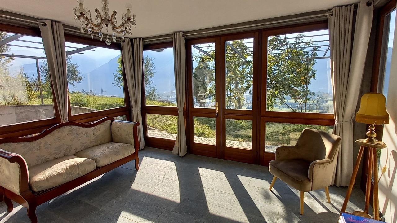 Photo of Livingroom in Costa Volpino