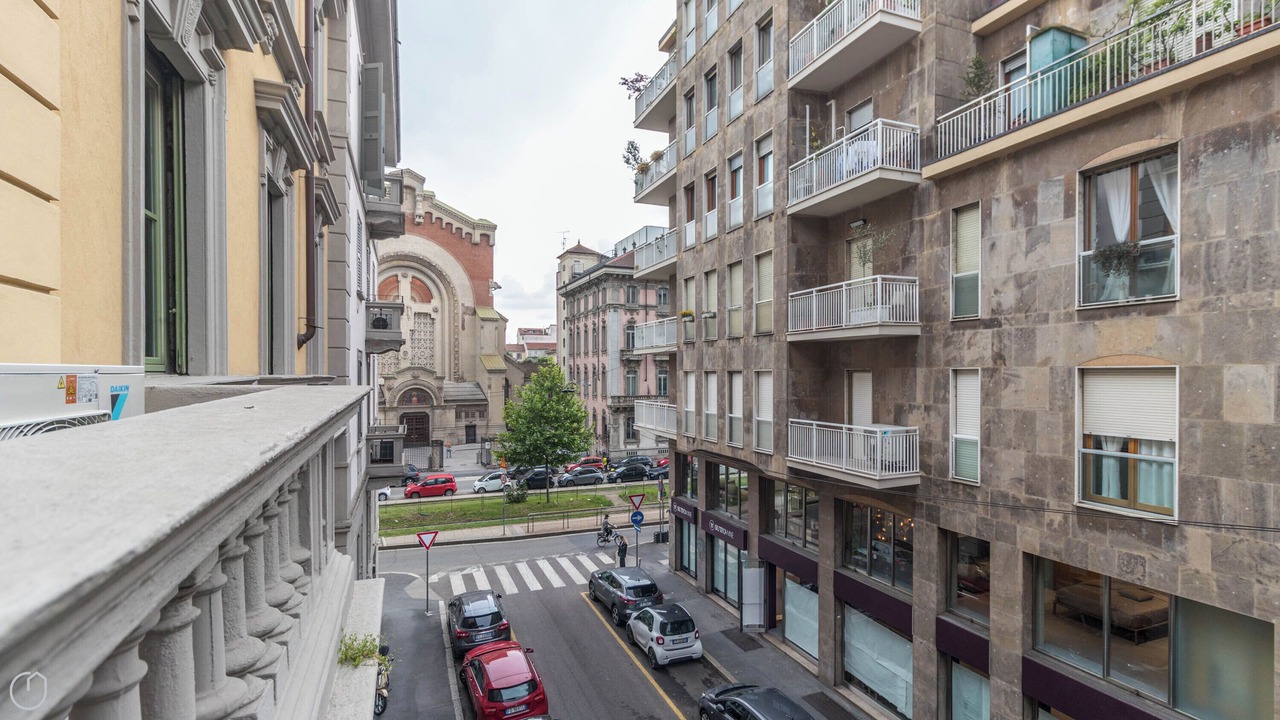 Photo of Outdoor in Tricolore