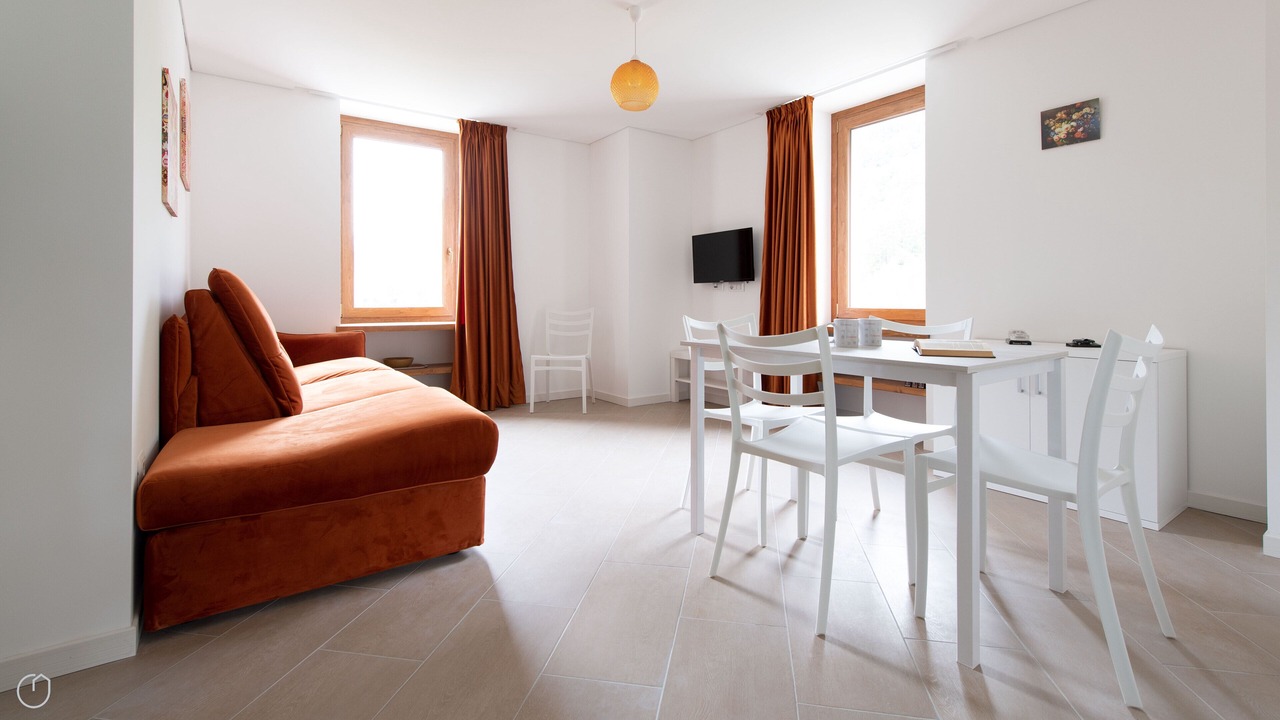 Photo of Livingroom in Tola