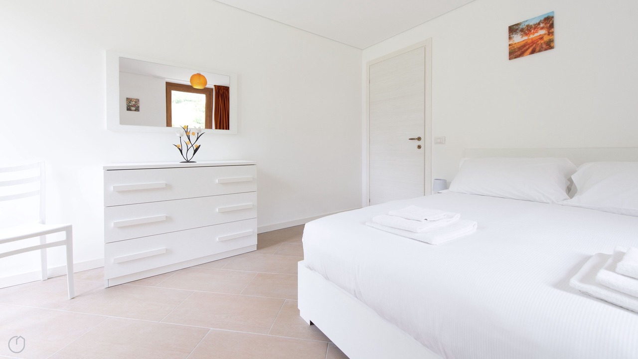 Photo of Bedroom in Tola