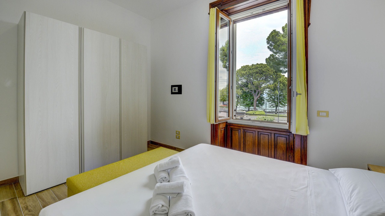 Photo of Bedroom in Desenzano del Garda City Centre