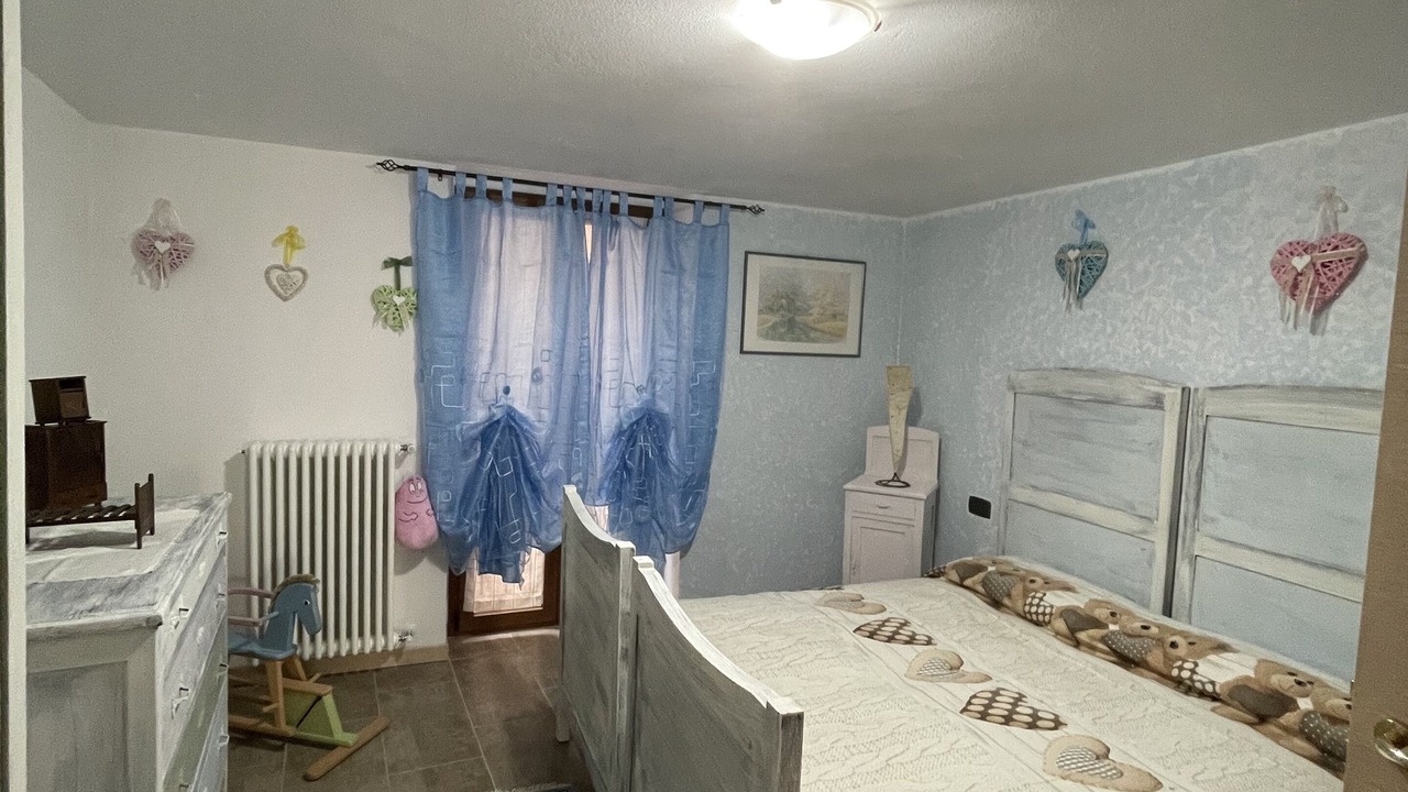 Photo of Bedroom in Taceno