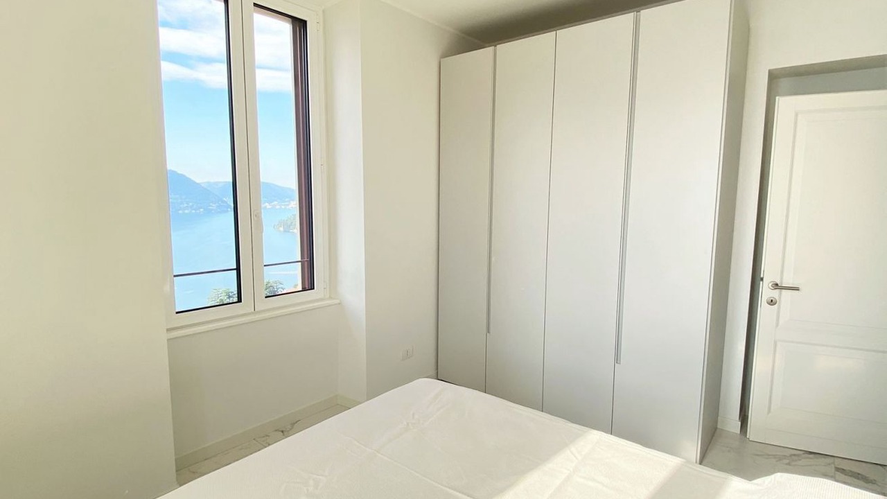 Photo of Bedroom in Moltrasio