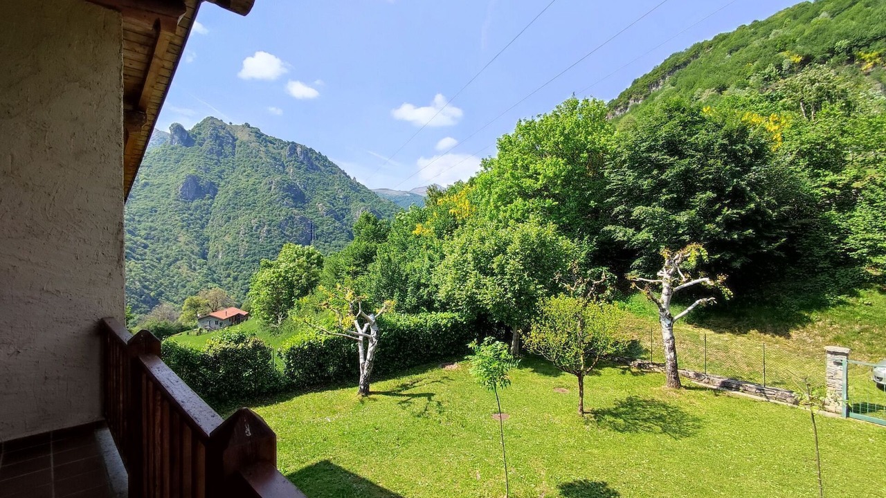 Photo of Outdoor in Corrido