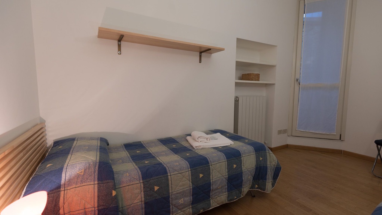 Photo of Bedroom in Lovere Old Town