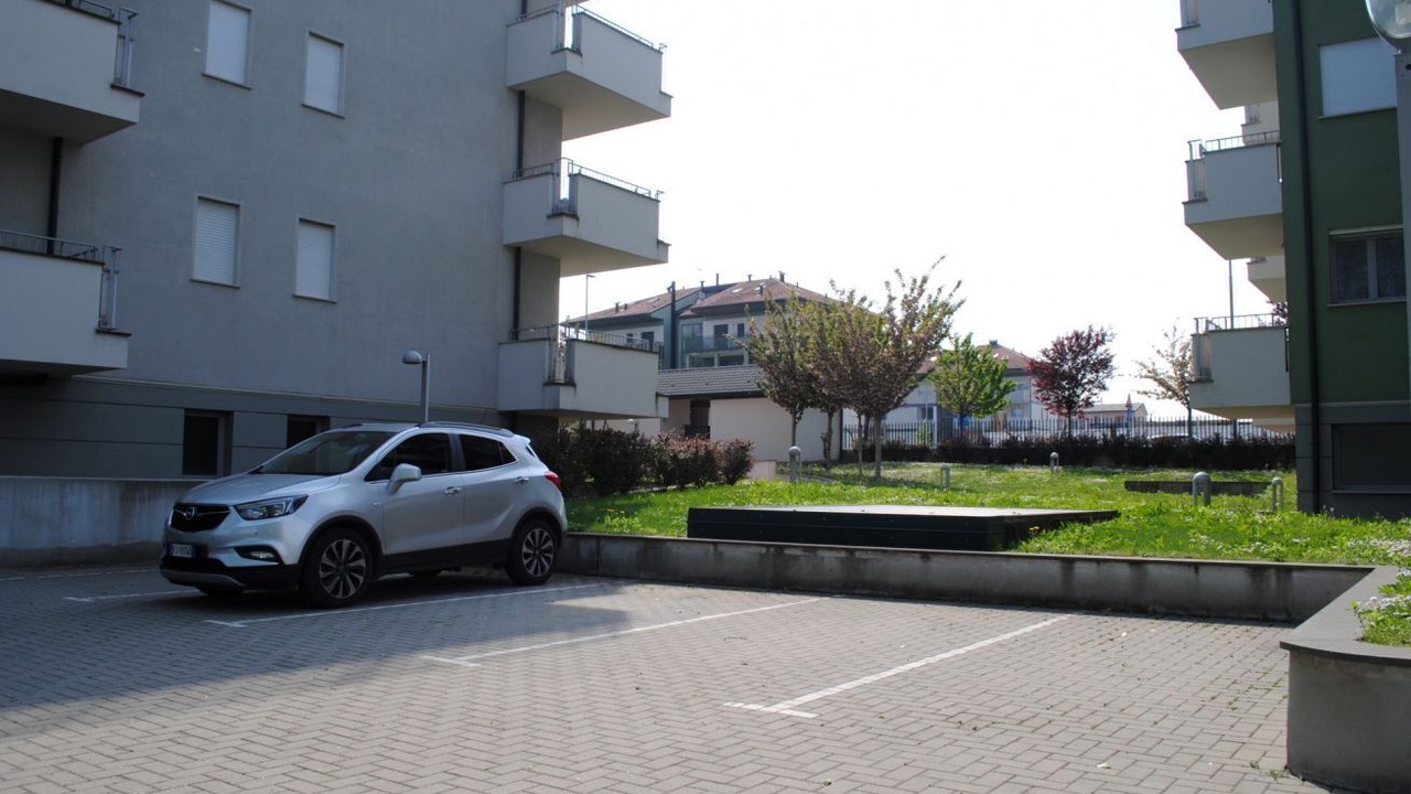Photo of Outdoor in Rho