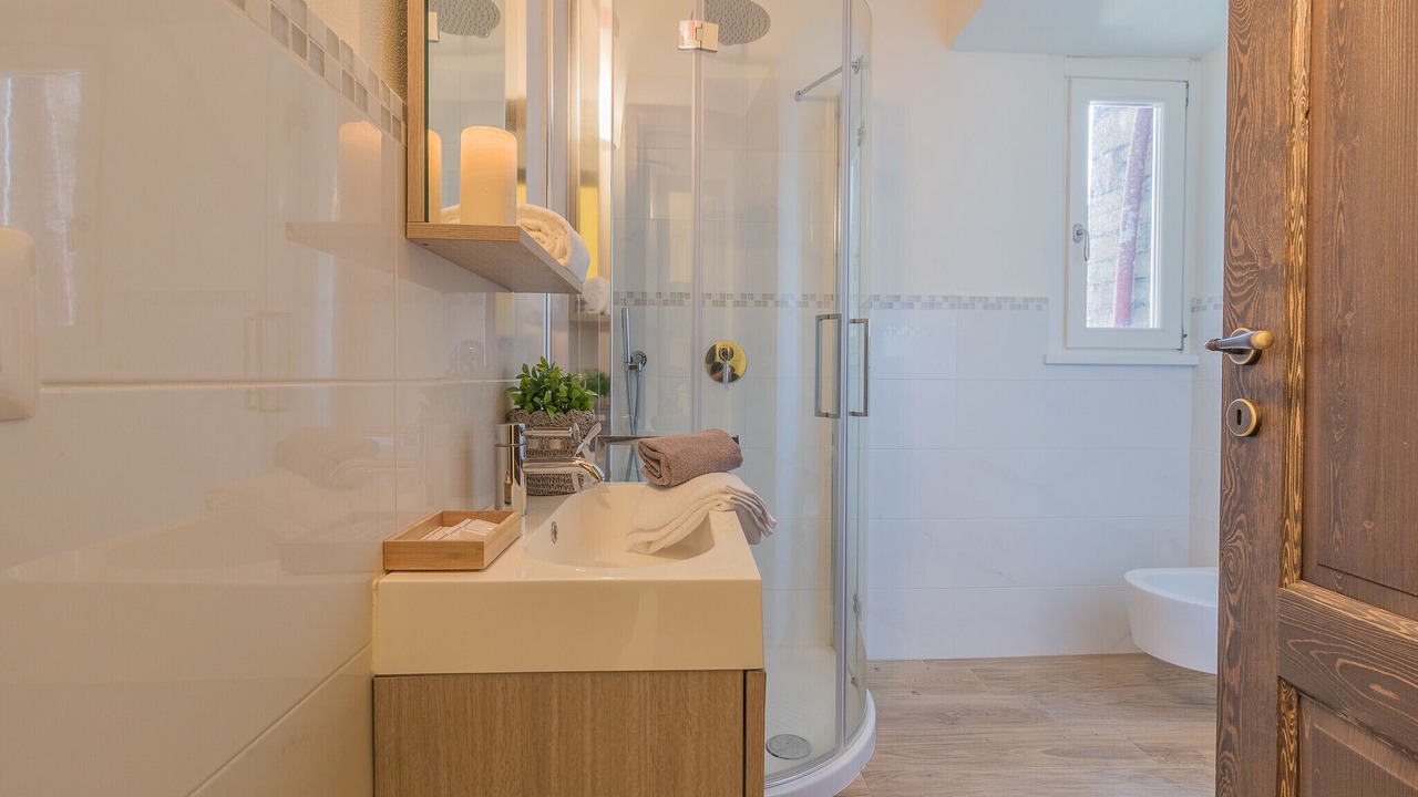 Photo of Bathroom in Varenna