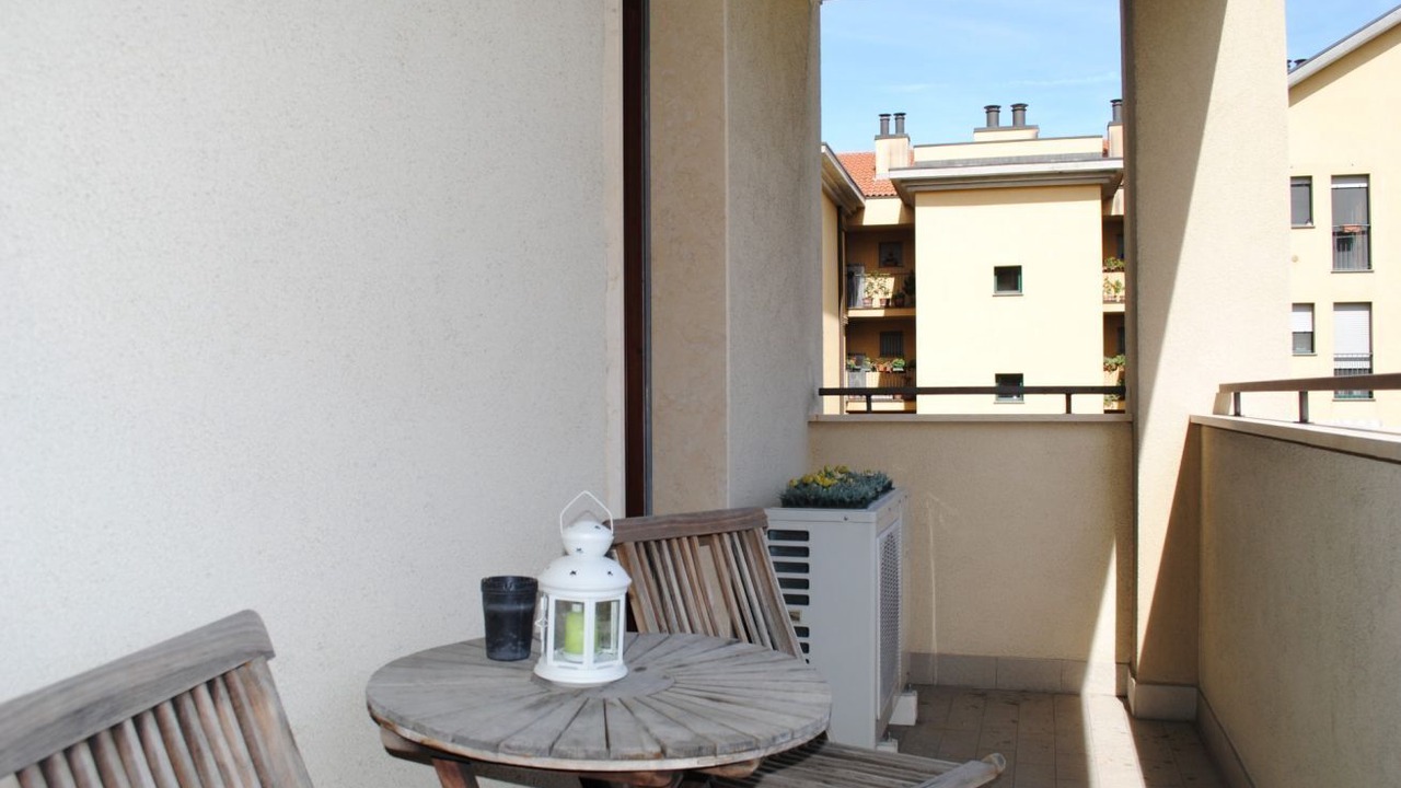 Photo of Outdoor in Rho