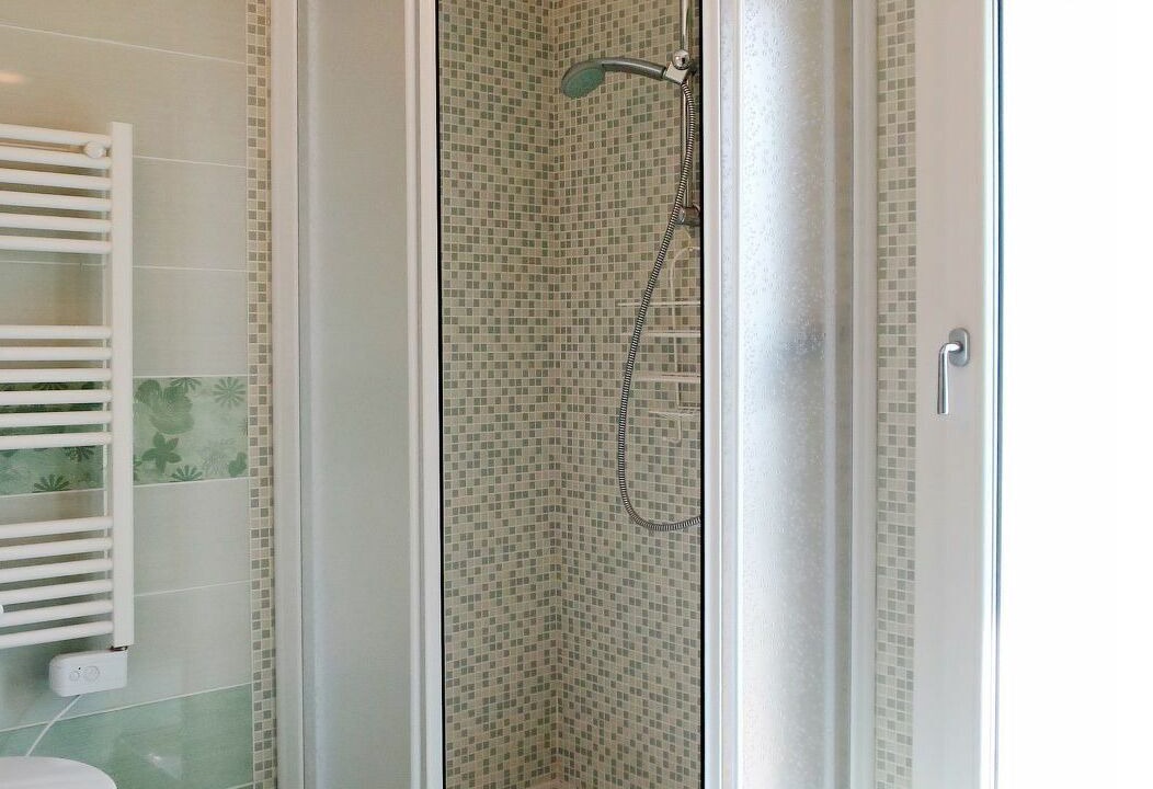 Photo of Bathroom in Corrido