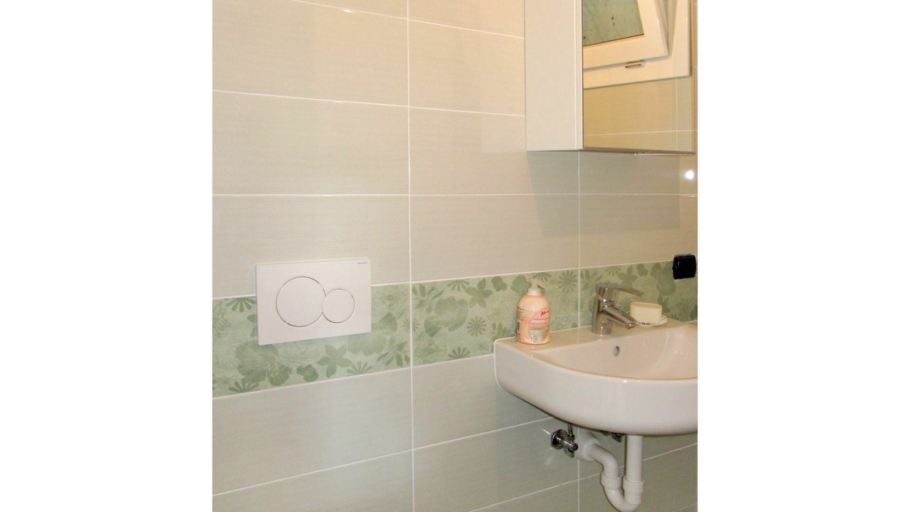 Photo of Bathroom in Corrido