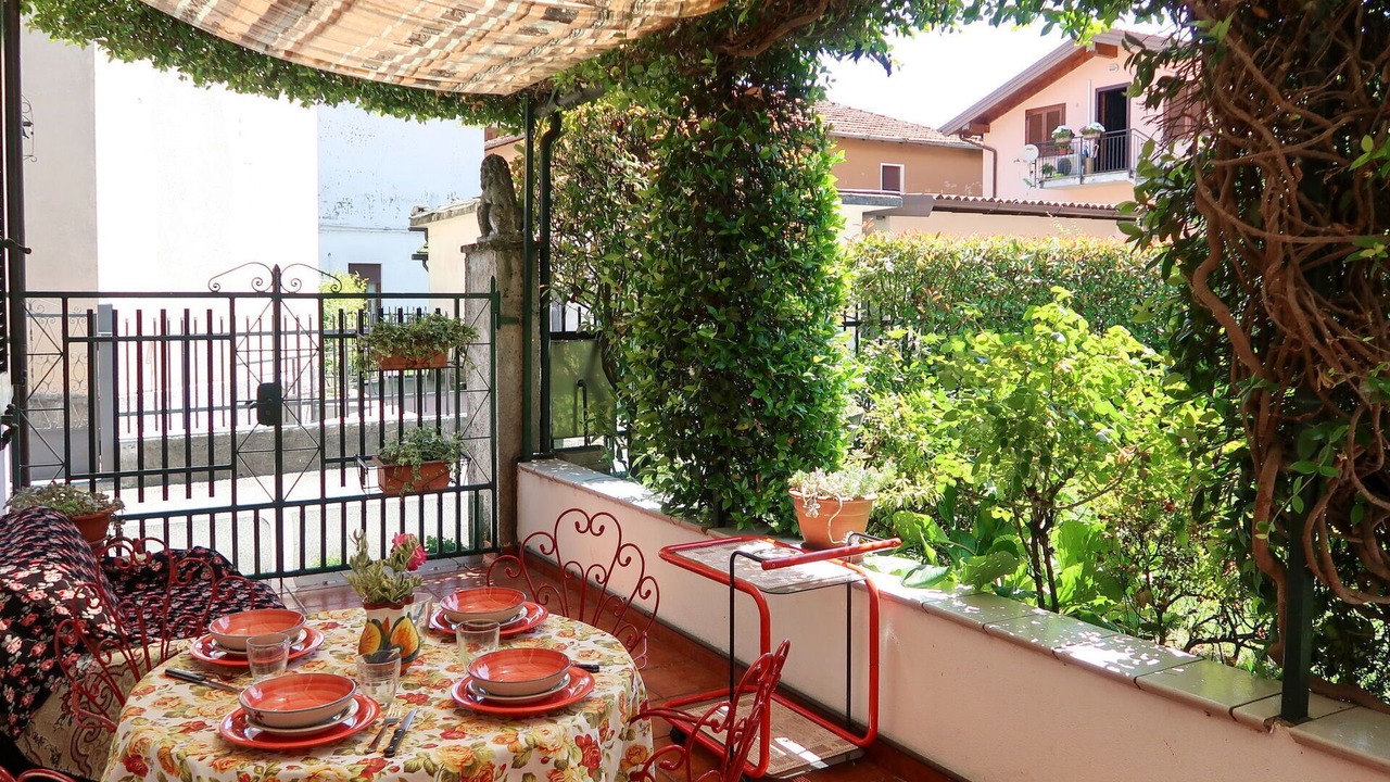 Photo of Patio Balcony in Dongo