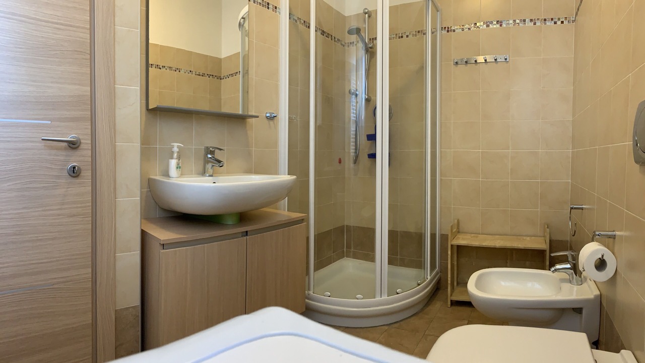 Photo of Bathroom in Colico Piano