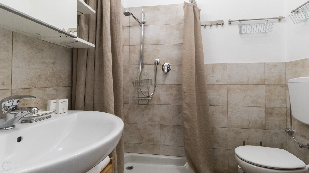 Photo of Bathroom in Bullona