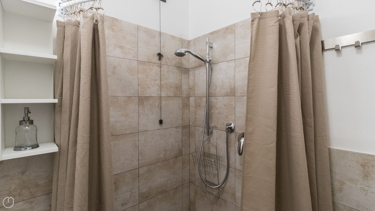 Photo of Bathroom in Bullona