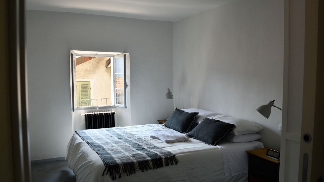 Photo of Bedroom in Colonno