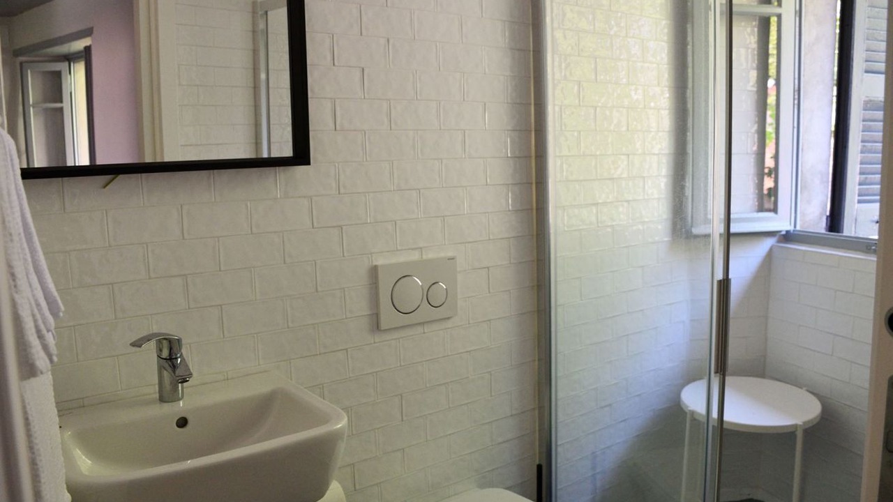 Photo of Bathroom in Colonno