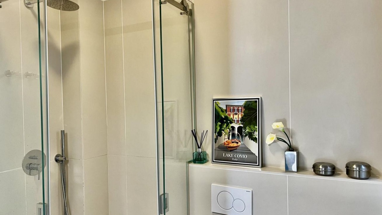 Photo of Bathroom in Carate Urio
