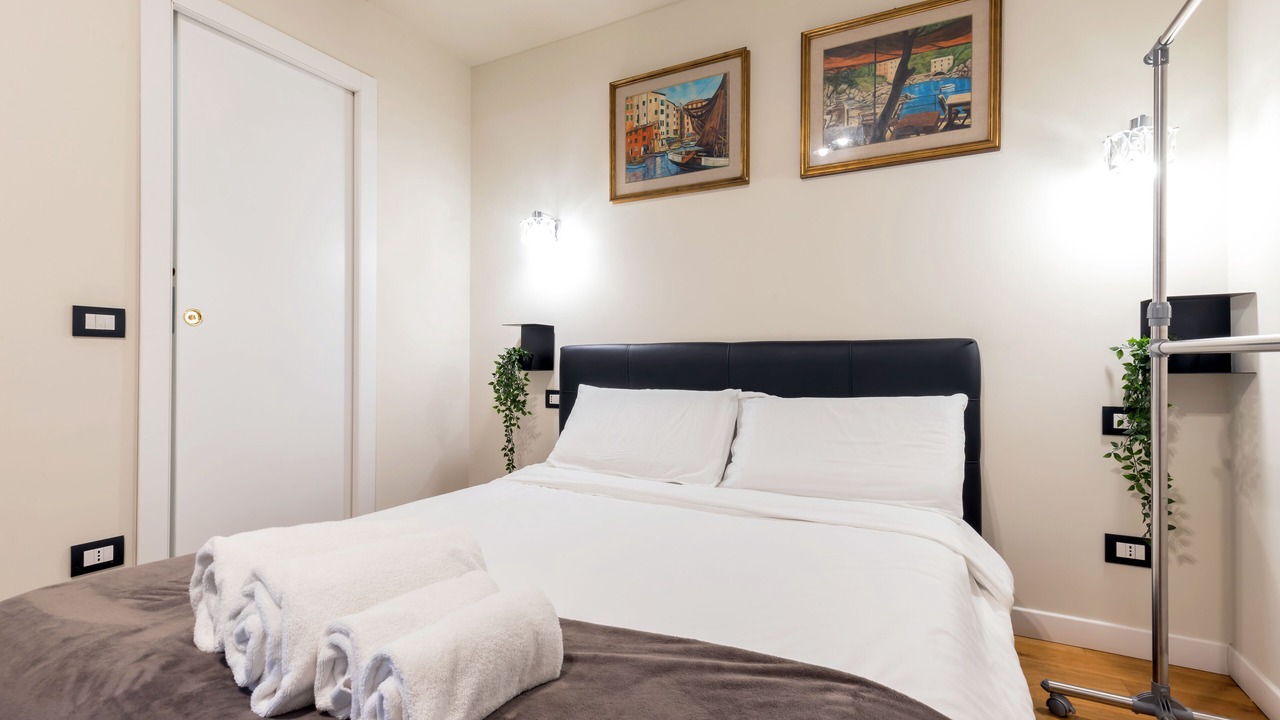 Photo of Bedroom in Magenta