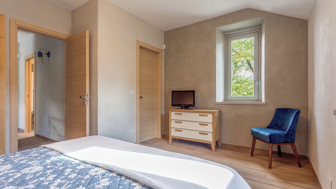Photo of Bedroom in Castiglione d'Intelvi