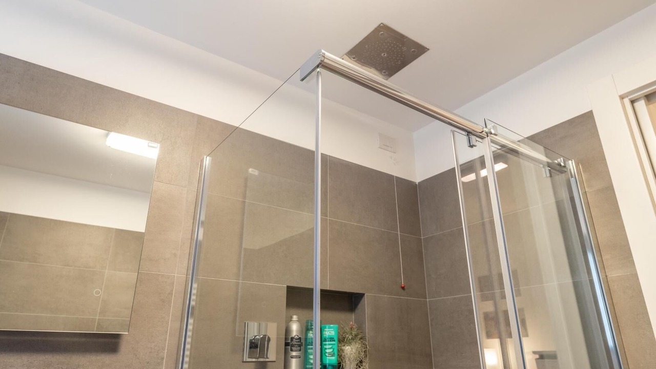Photo of Bathroom in Como City Centre
