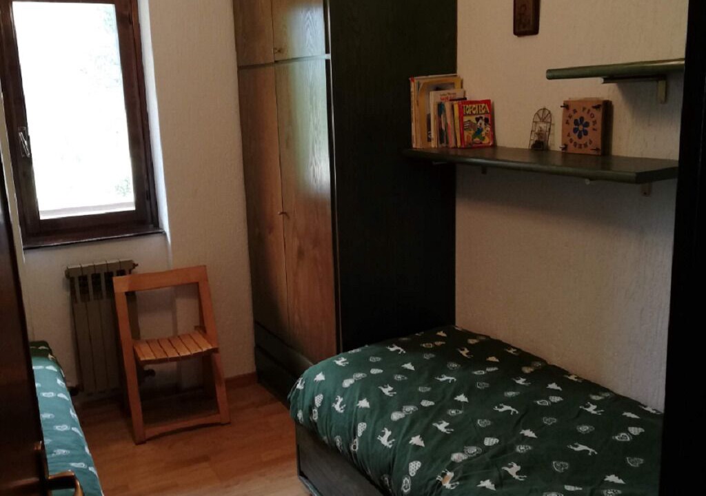 Photo of Bedroom in Temu