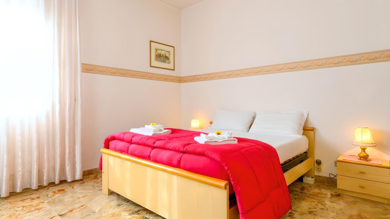 Photo of Bedroom in Desenzano del Garda