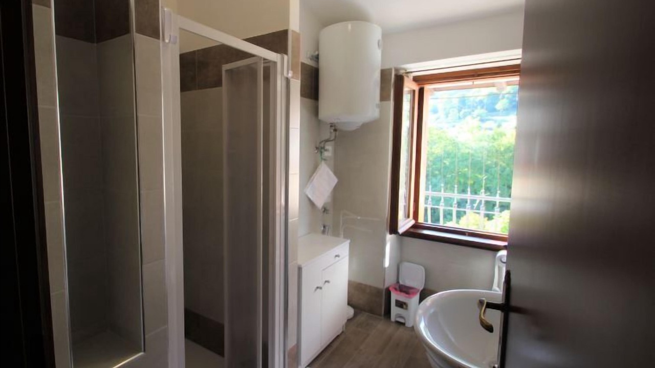Photo of Bathroom in Gardola