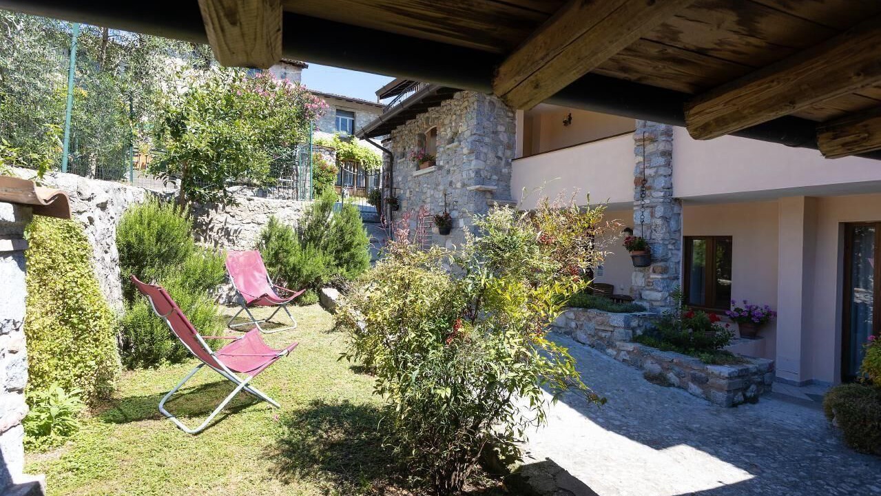 Photo of Patio Balcony in Vesio