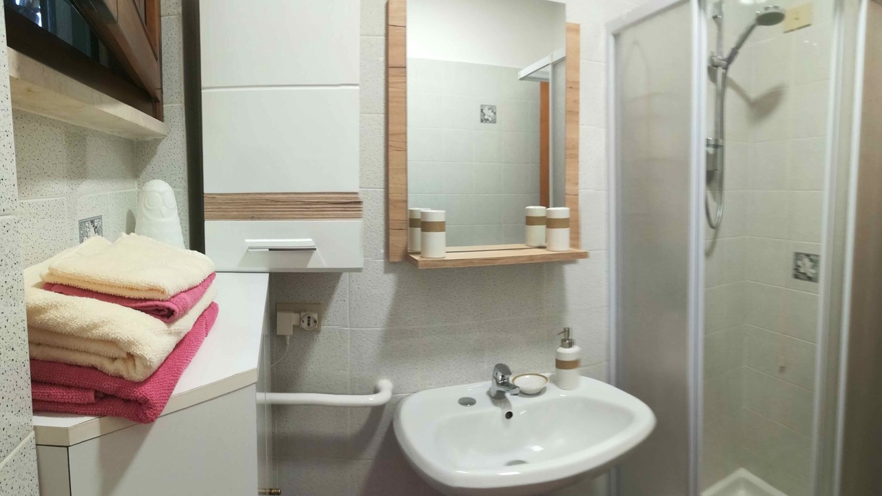 Photo of Bathroom in Portese