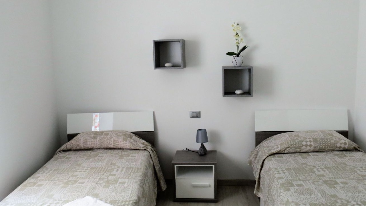 Photo of Bedroom in Lovere Old Town